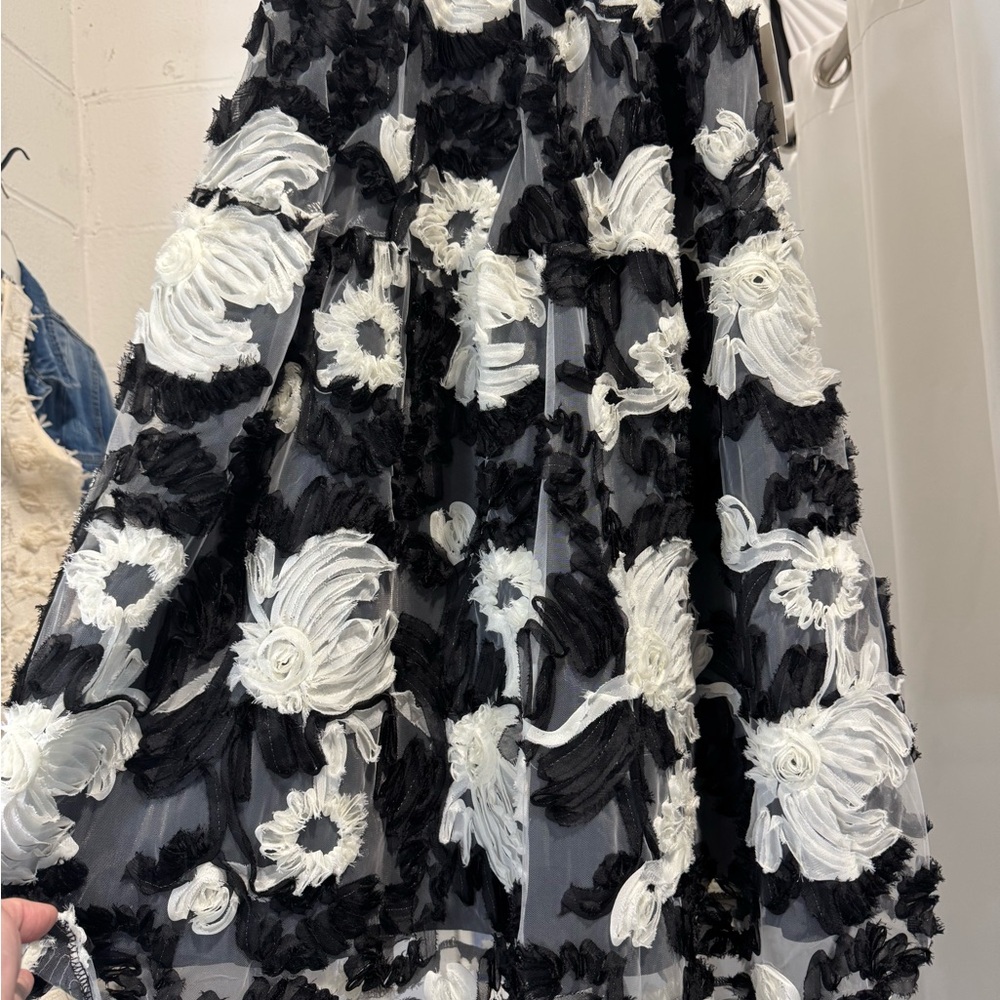Chic Black and White Floral Midi Skirt